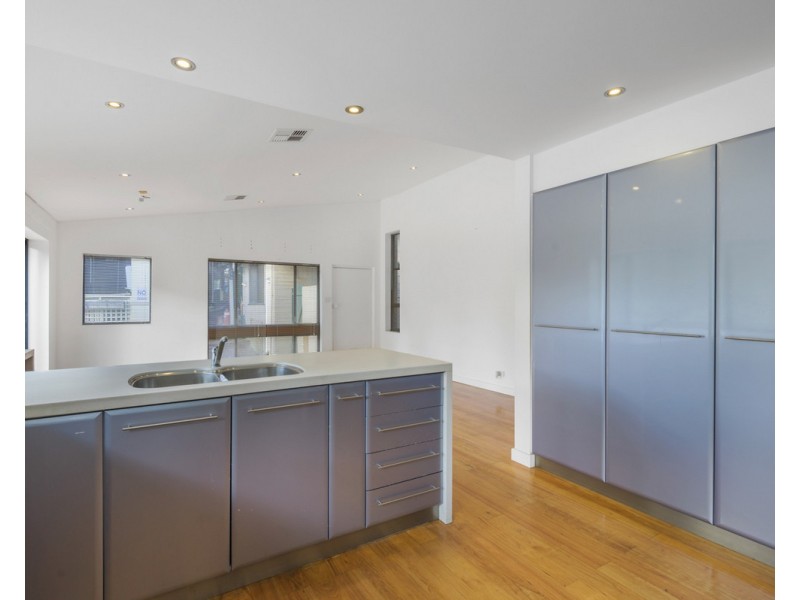 17 Garland Road, Roleystone WA 6111