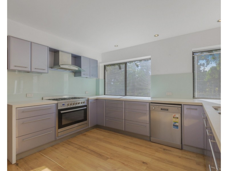 17 Garland Road, Roleystone WA 6111