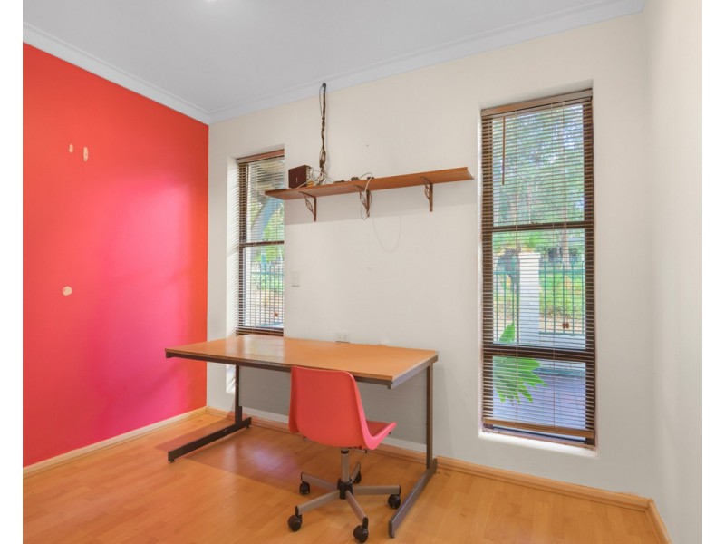 17 Garland Road, Roleystone WA 6111