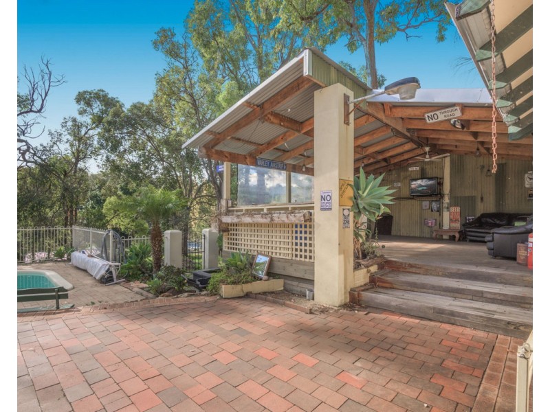 17 Garland Road, Roleystone WA 6111