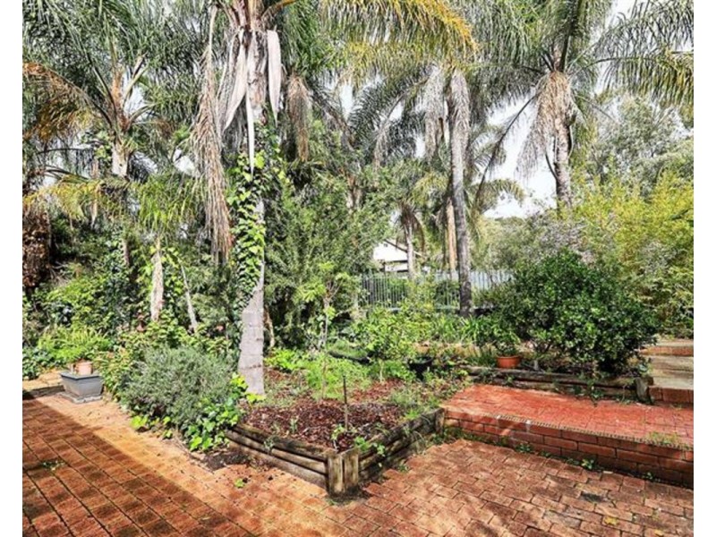 69 Millen Street, Mount Nasura WA 6112