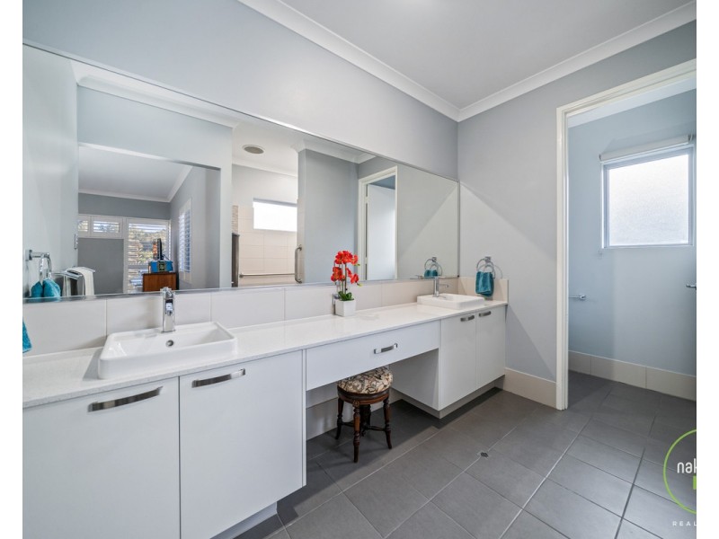 35 Needlewood Loop, Wandi WA 6167