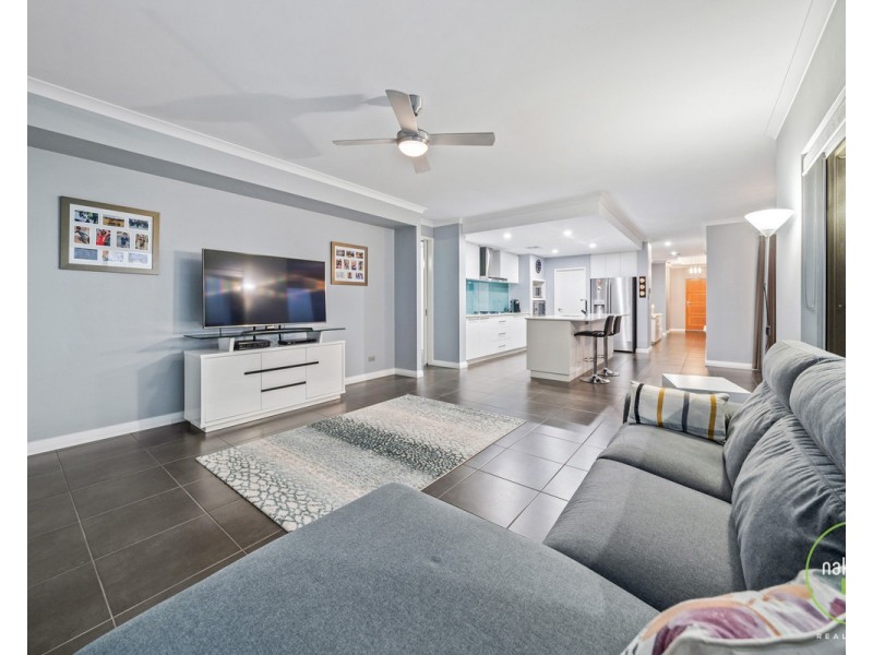 35 Needlewood Loop, Wandi WA 6167