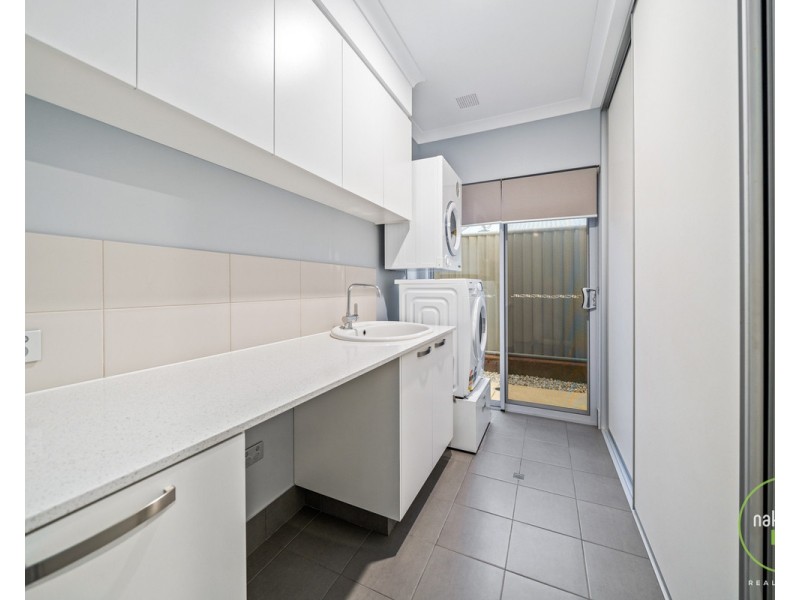 35 Needlewood Loop, Wandi WA 6167