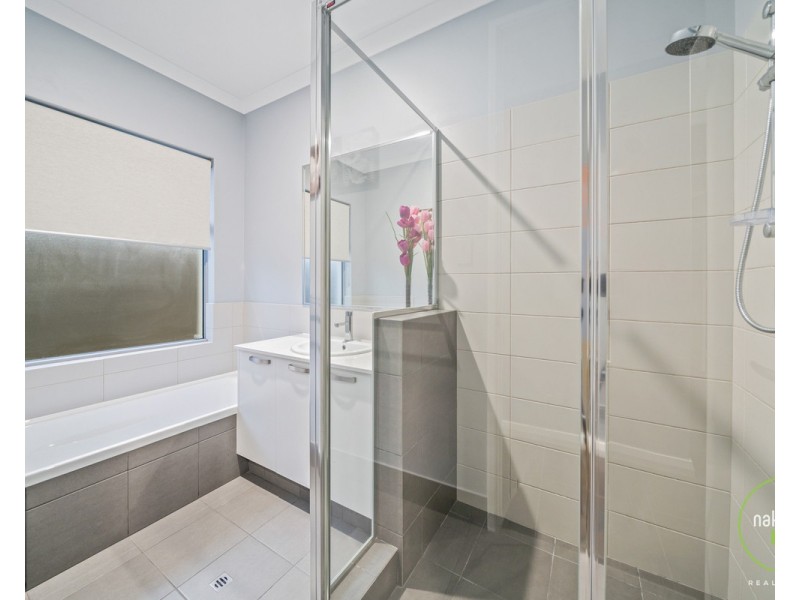 35 Needlewood Loop, Wandi WA 6167