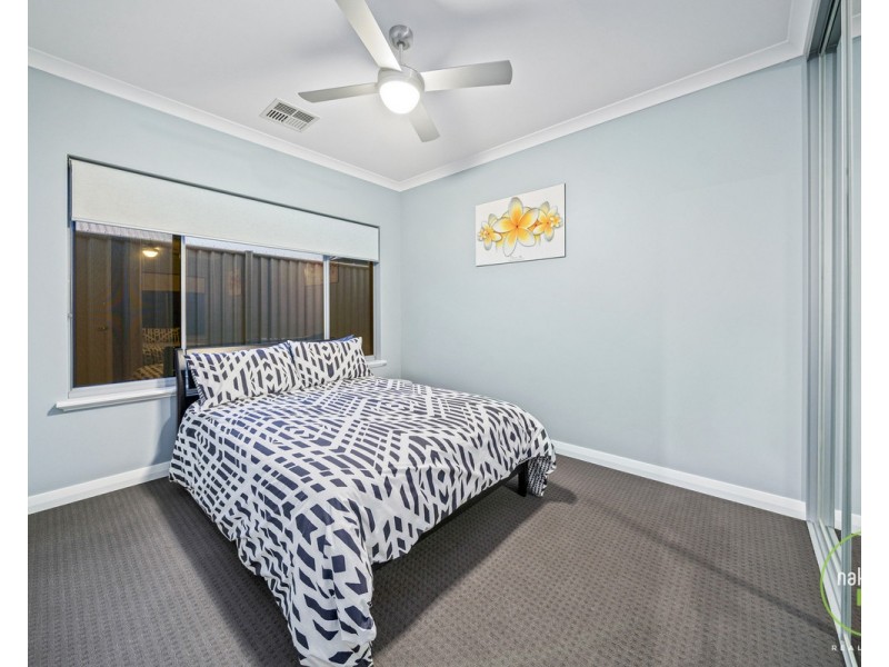 35 Needlewood Loop, Wandi WA 6167