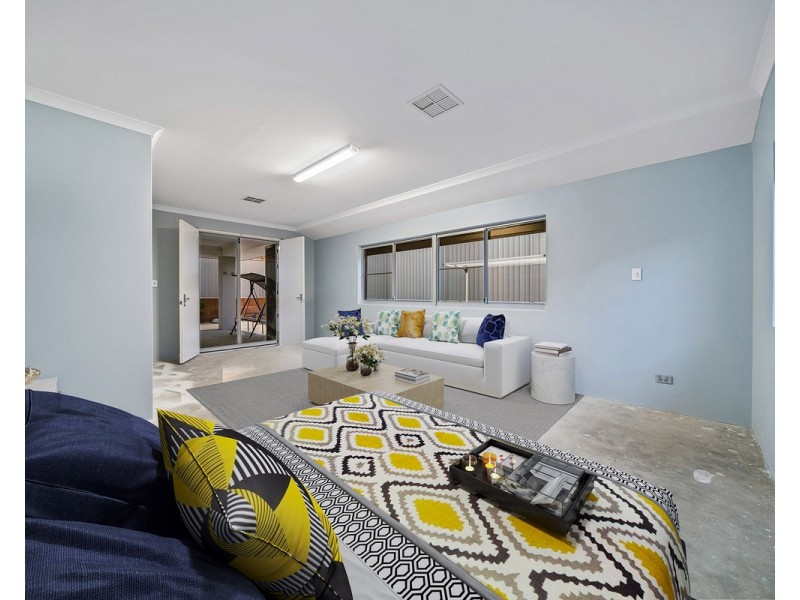 35 Needlewood Loop, Wandi WA 6167