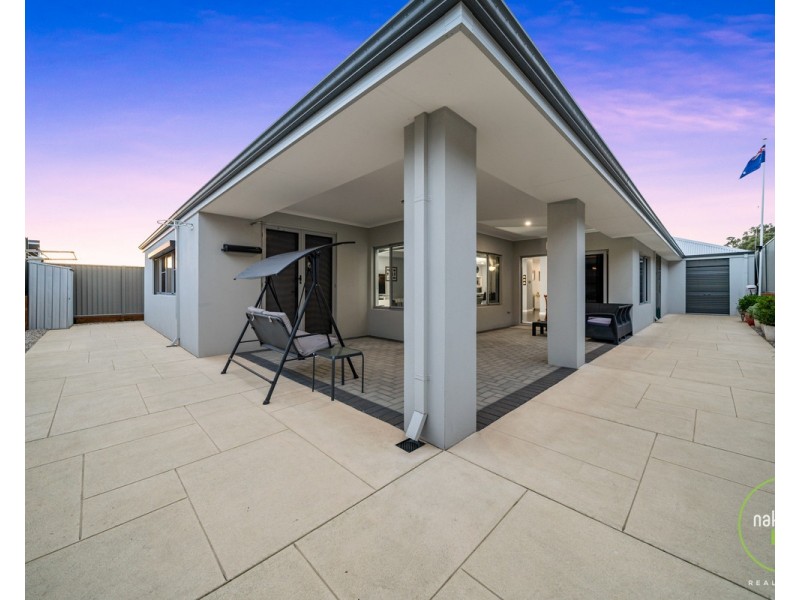 35 Needlewood Loop, Wandi WA 6167