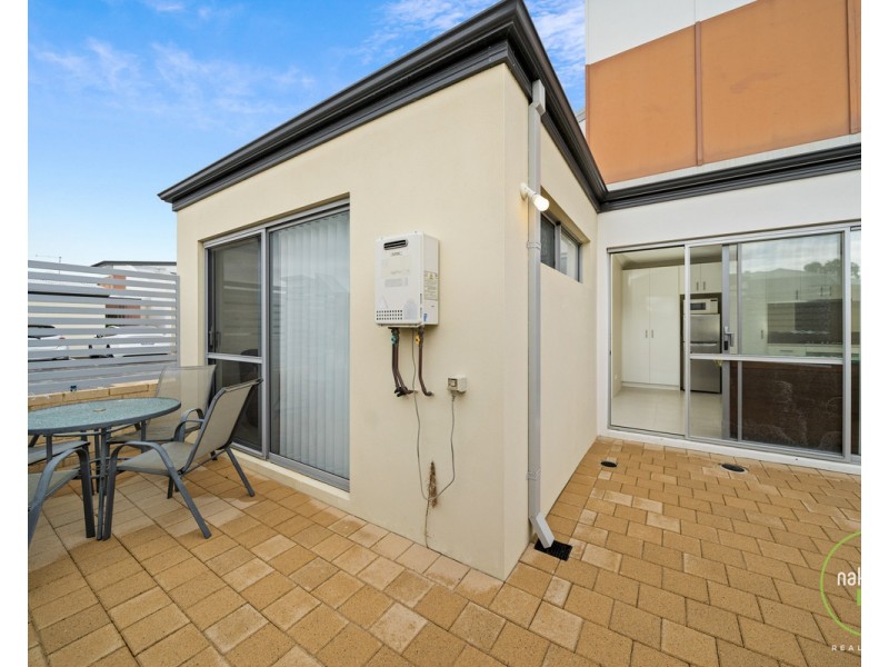 8/80 Dowitcher Loop, Gosnells WA 6110
