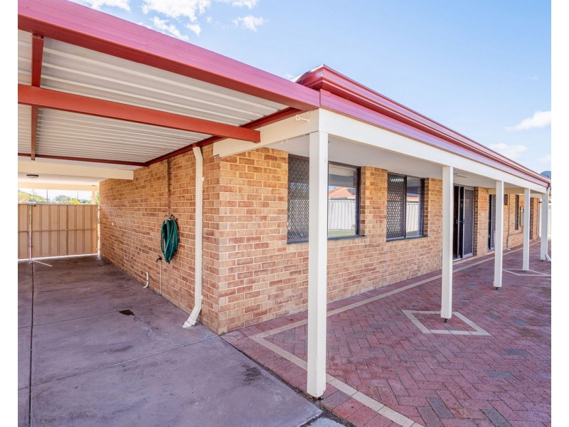 11 Wateredge Road, Thornlie WA 6108