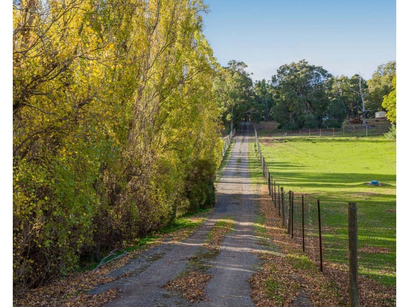 336 Albany Highway, Bedfordale WA 6112