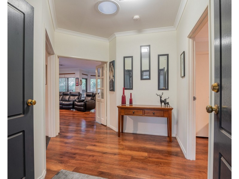 22 Costata Cove, Roleystone WA 6111