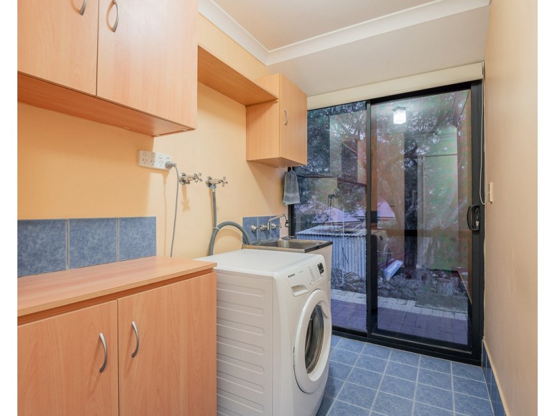 22 Costata Cove, Roleystone WA 6111