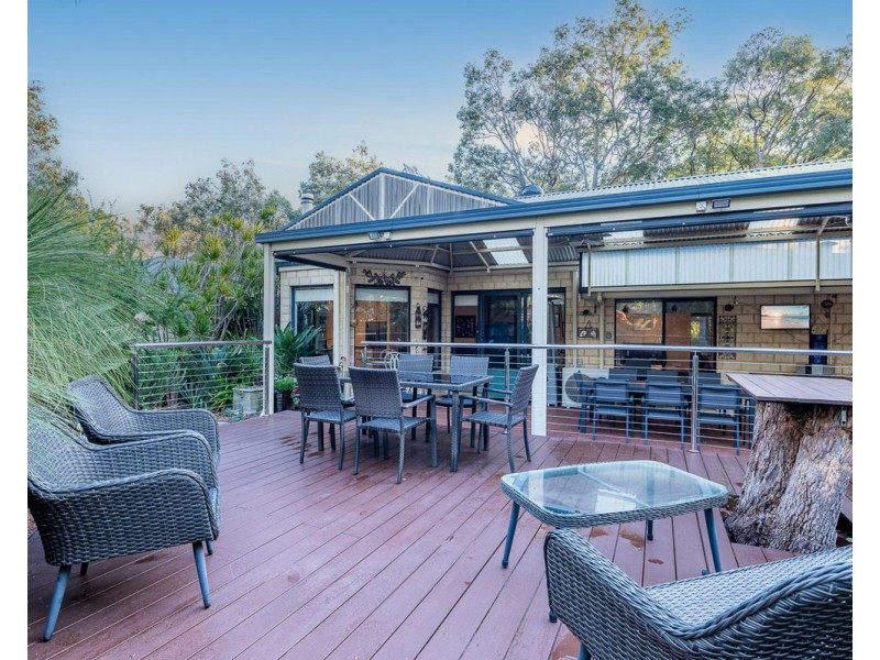 22 Costata Cove, Roleystone WA 6111
