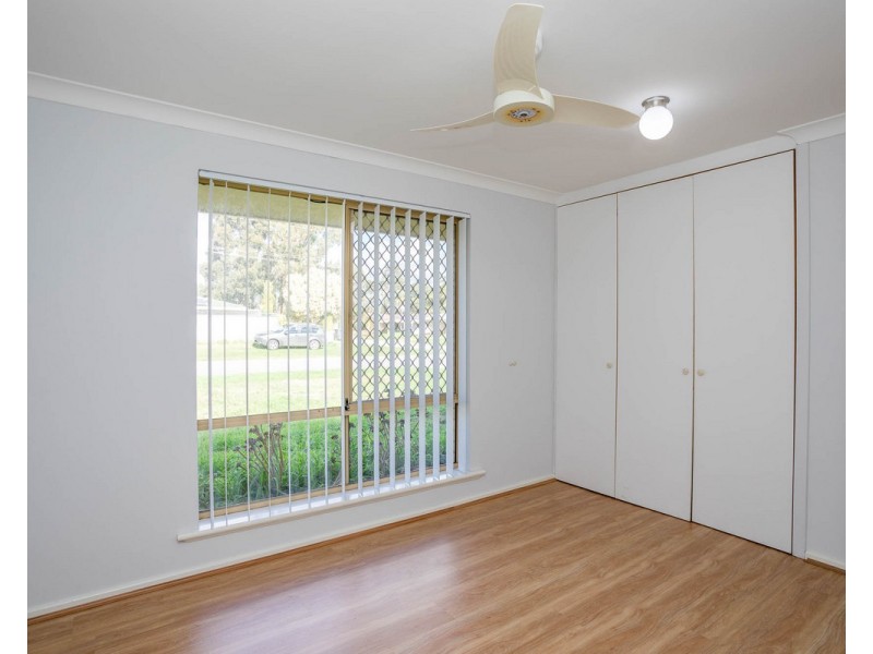 26 Cohuna Drive, Armadale WA 6112
