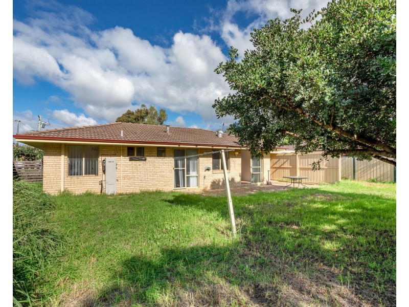 26 Cohuna Drive, Armadale WA 6112