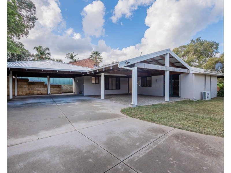 9 Coolabah Drive, Mount Nasura WA 6112