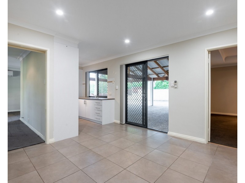 9 Coolabah Drive, Mount Nasura WA 6112