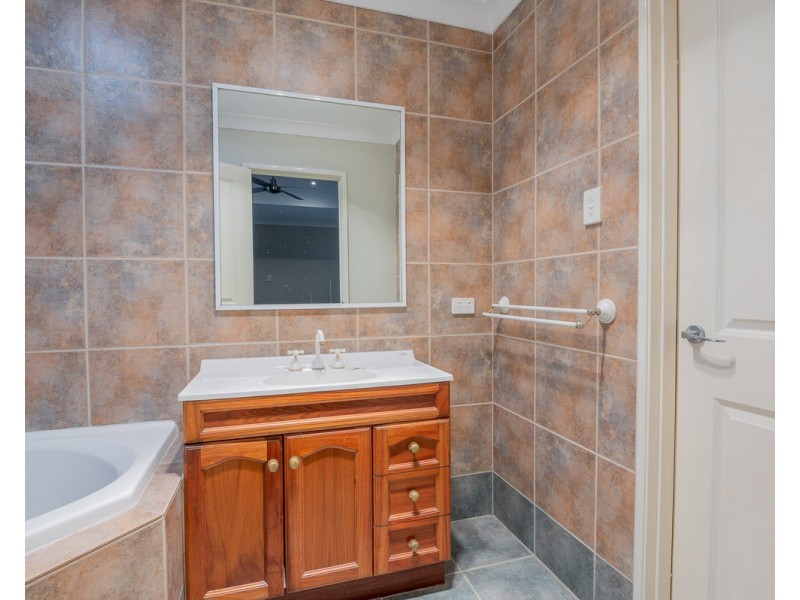 9 Coolabah Drive, Mount Nasura WA 6112