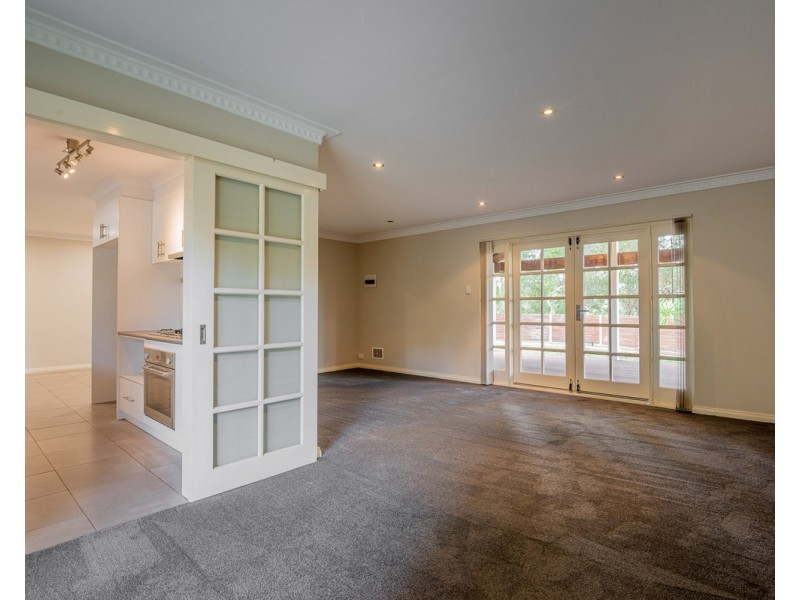 9 Coolabah Drive, Mount Nasura WA 6112