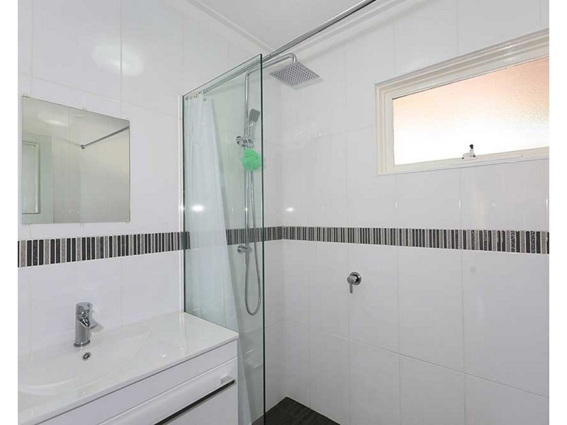 13 George Street, Kelmscott WA 6111