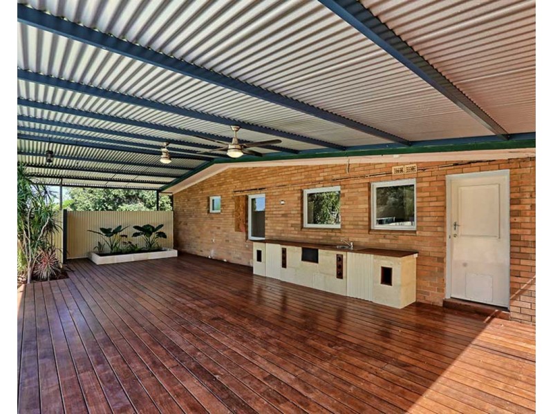 13 George Street, Kelmscott WA 6111
