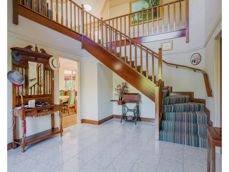 12 Westview Close, Mount Nasura WA 6112