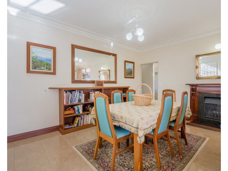 12 Westview Close, Mount Nasura WA 6112