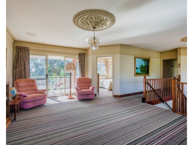 12 Westview Close, Mount Nasura WA 6112