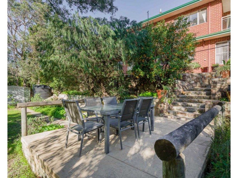 12 Westview Close, Mount Nasura WA 6112