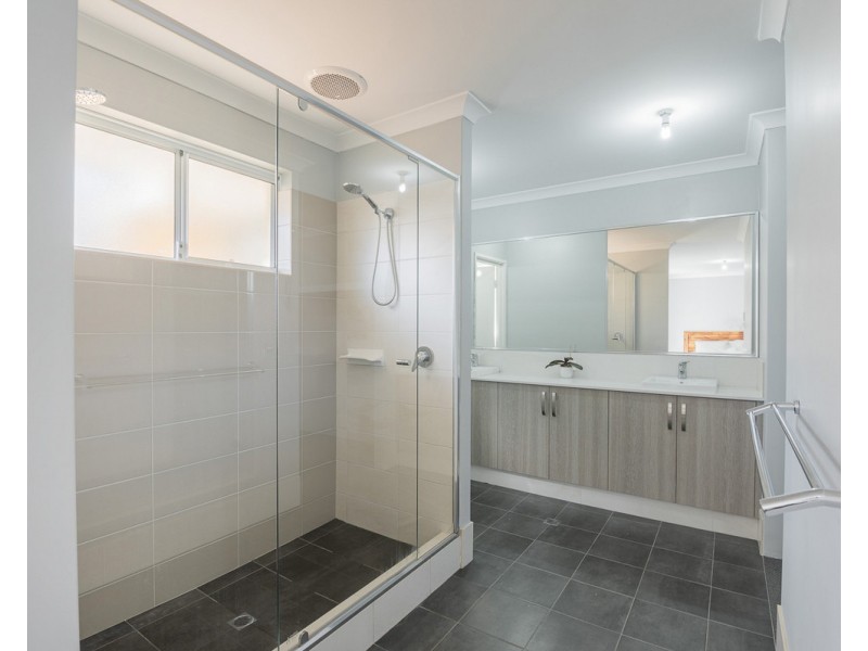 41 Lomond Way, Seville Grove WA 6112