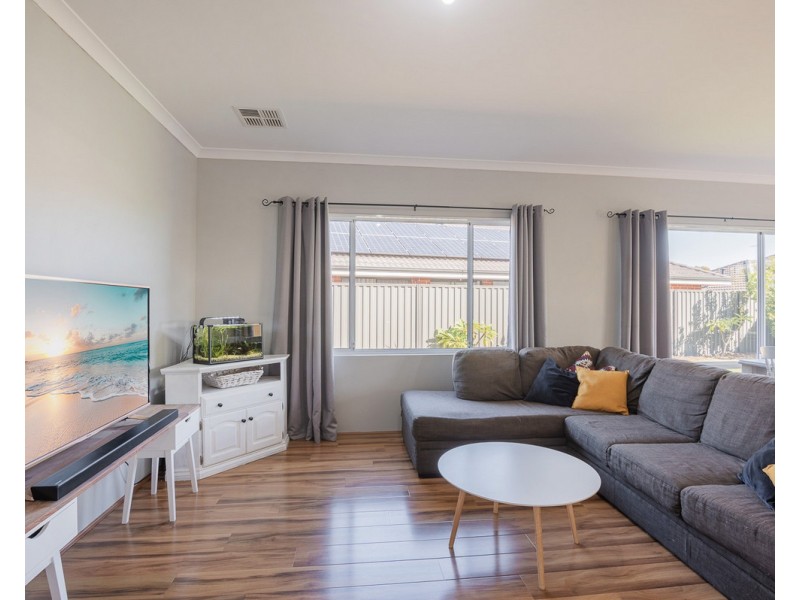 41 Lomond Way, Seville Grove WA 6112