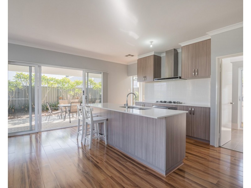 41 Lomond Way, Seville Grove WA 6112