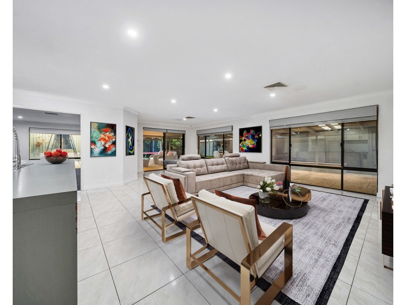 29 Buvelot Turn, Southern River WA 6110