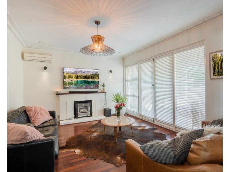 3 Brook Place, Kelmscott WA 6111