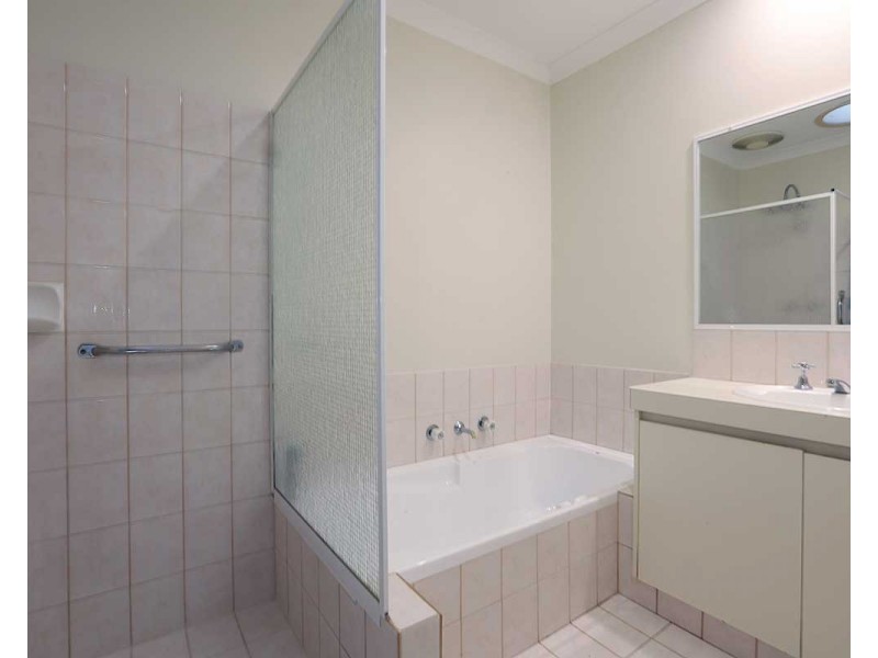 11/4 Page Road, Kelmscott WA 6111