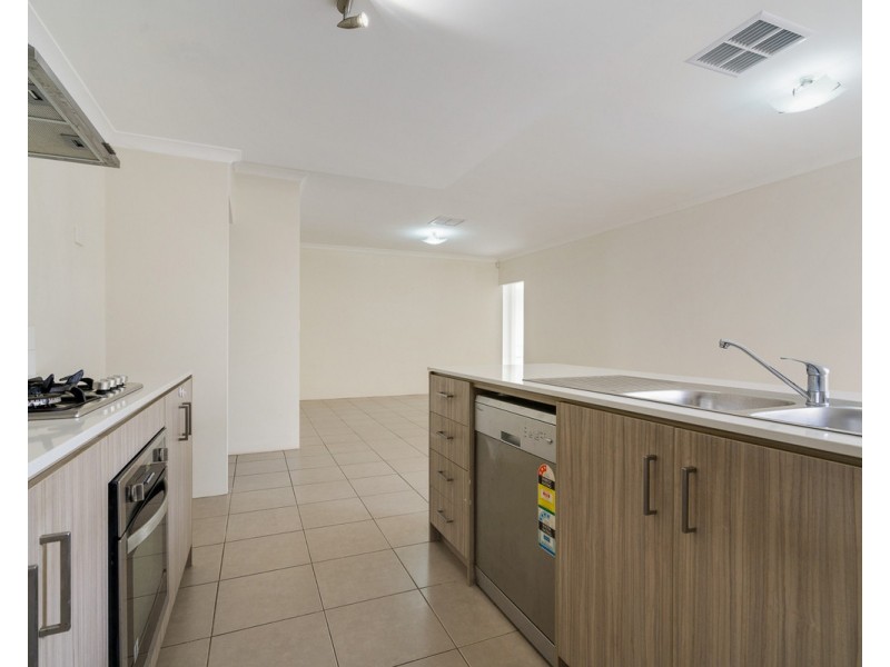 103B Amherst Road, Canning Vale WA 6155