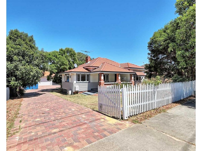 23 Chatham Road, Woodbridge WA 6056