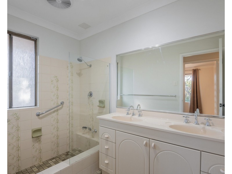 71 Westborne Road, Roleystone WA 6111