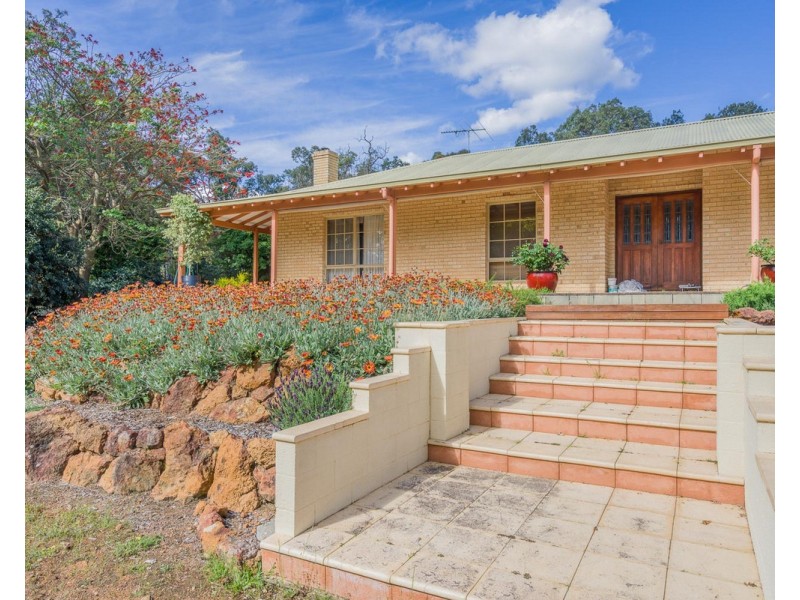 52 Stevens Road, Bedfordale WA 6112