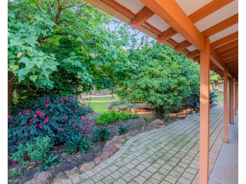 52 Stevens Road, Bedfordale WA 6112