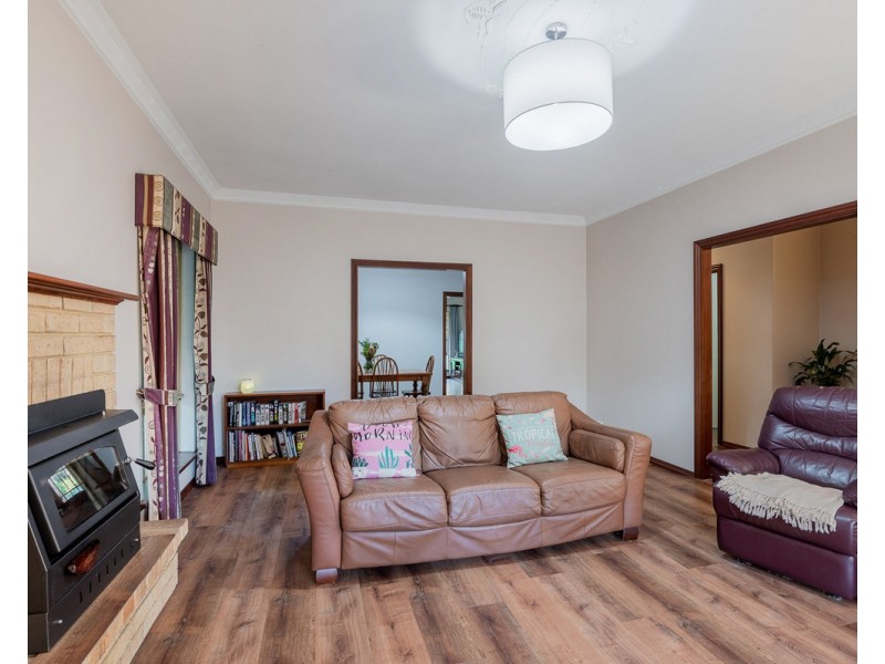 52 Stevens Road, Bedfordale WA 6112