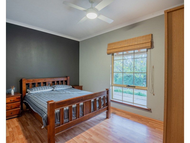 52 Stevens Road, Bedfordale WA 6112