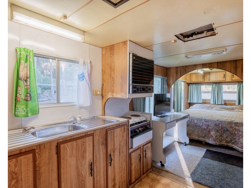 52 Stevens Road, Bedfordale WA 6112