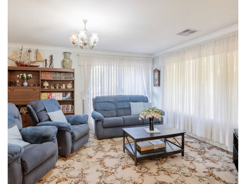 37 Urch Road, Roleystone WA 6111