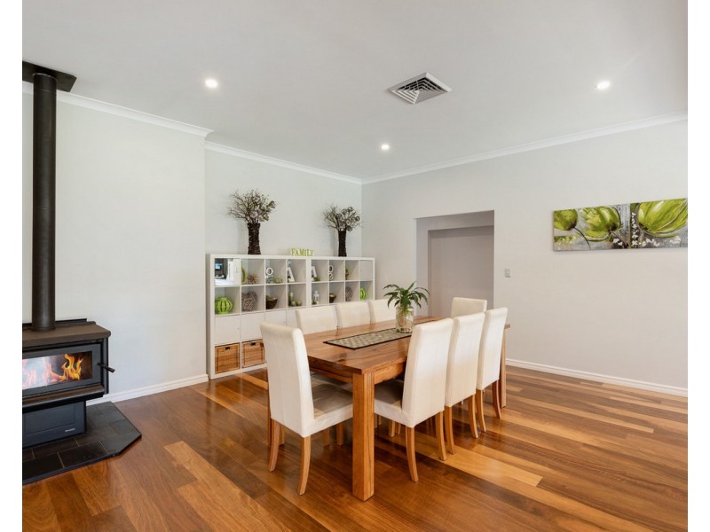 22 Benbecula Circle, Bedfordale WA 6112