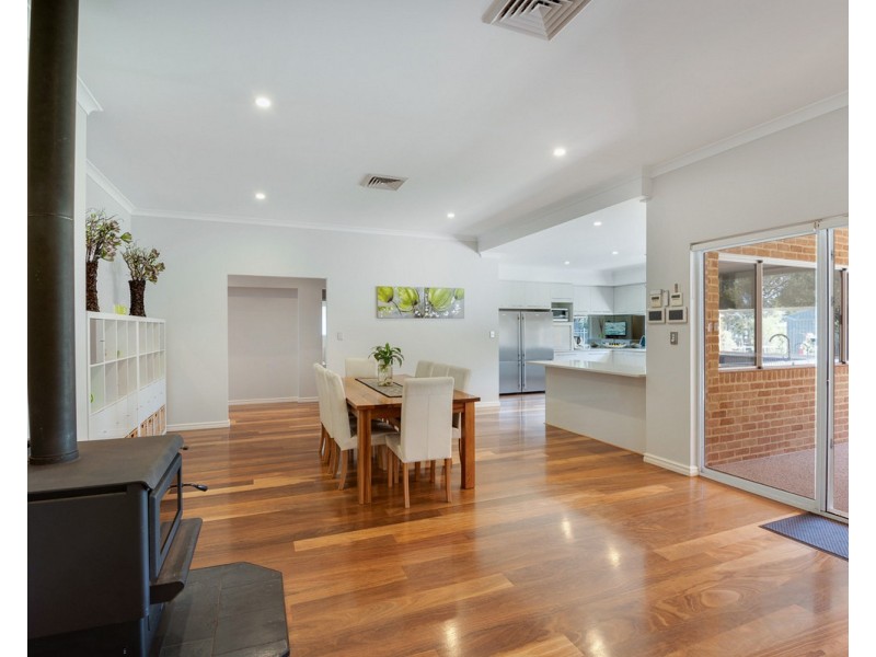 22 Benbecula Circle, Bedfordale WA 6112