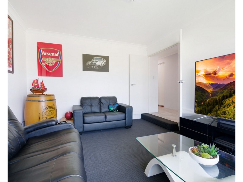 3 Charnwood Grove, Hilbert WA 6112