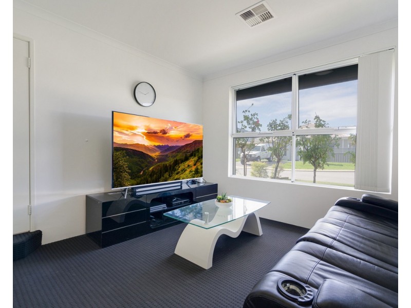 3 Charnwood Grove, Hilbert WA 6112