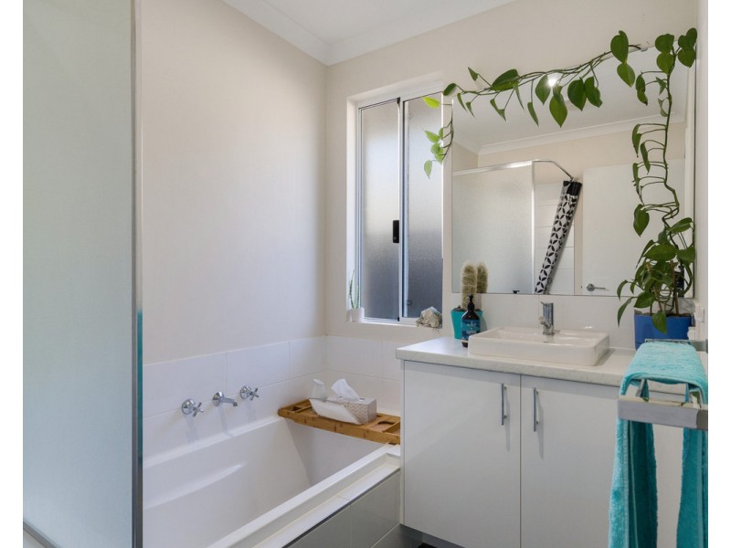 3 Charnwood Grove, Hilbert WA 6112